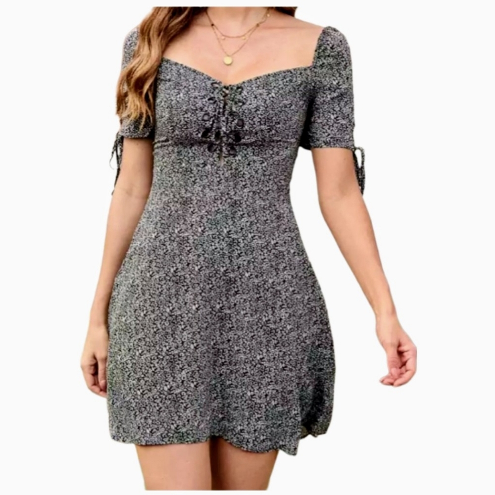 NWT Cupshe Litzy Ditsy Lace Up Tie Short Dress